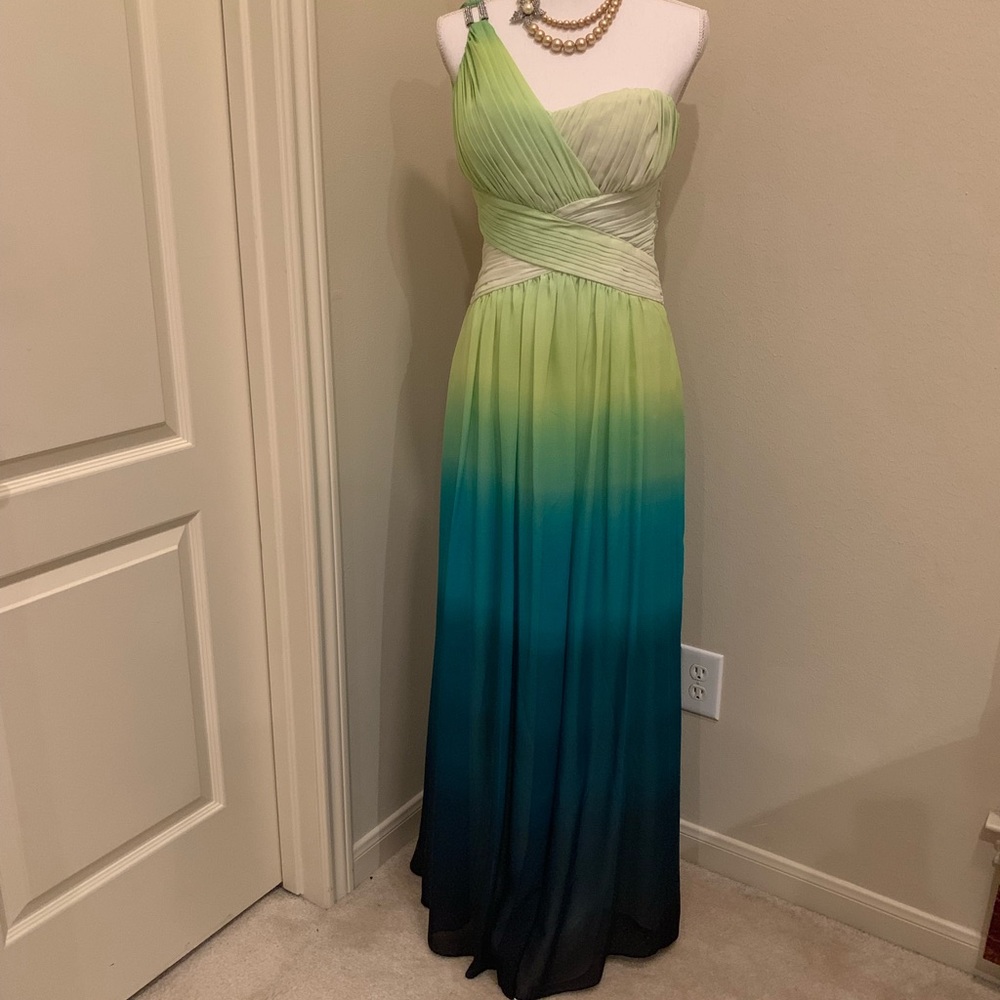 Calvin Klein Light Green to Dark Green Dress